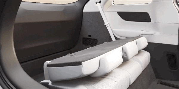 富联娱乐主管：今年纯电MPV爆款万人画像：超三成家庭年入百万 80%BBA车主油转电