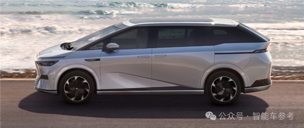 富联娱乐主管：今年纯电MPV爆款万人画像：超三成家庭年入百万 80%BBA车主油转电