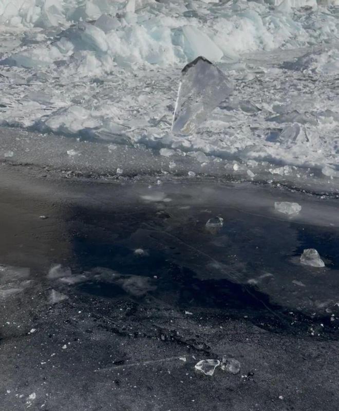 富联娱乐登录：痛心！7名中国游客沉入贝加尔湖溺亡，1月内发生2起，有游客前一天目击：到处都是冰裂...